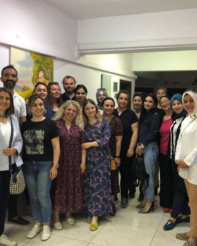 Eğitim sonrası katılımcılarla
